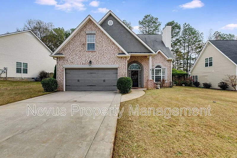 4 bed, 2.5 bath, 2100 sqft, $2,295 — Photo 1