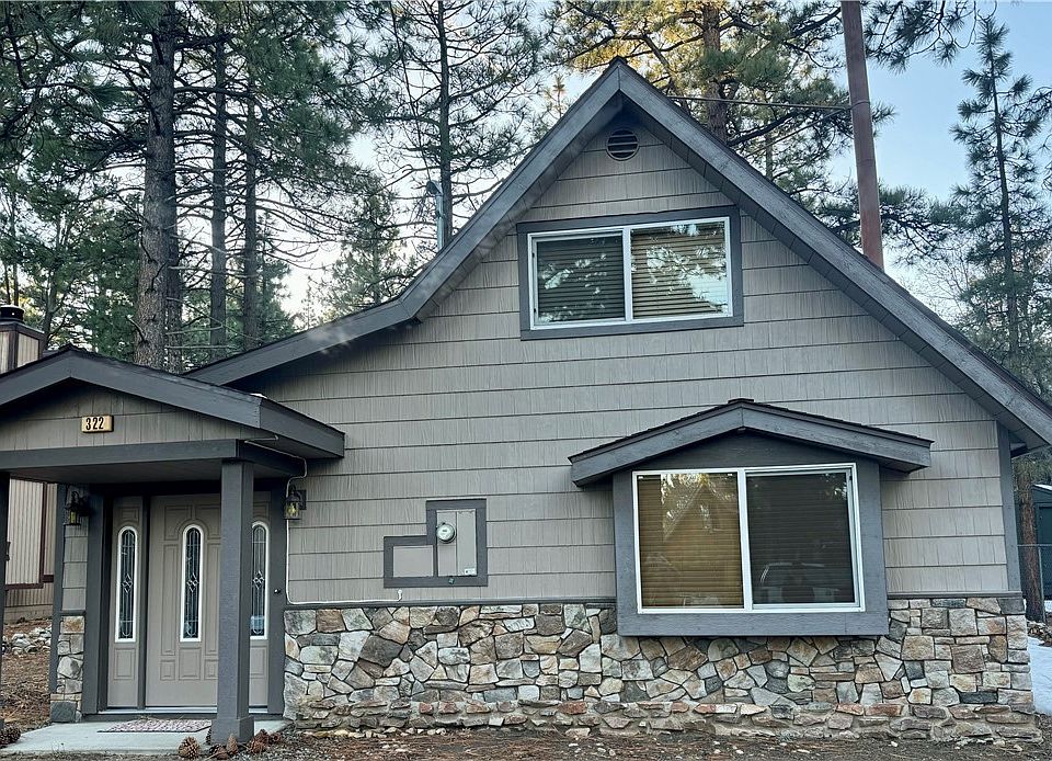 1st image of 322 Spruce Ln