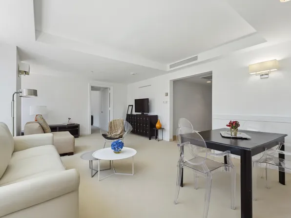 160 Central Park South 2511 image 2 of 6