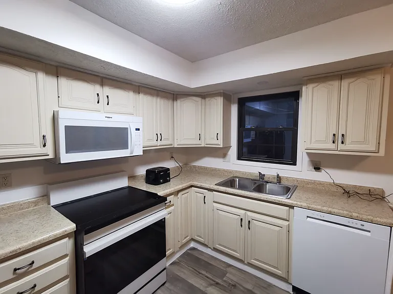 49 Edgewood Ct — Photo 11