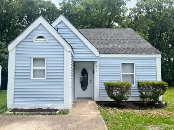 212 N 16th St, Arkadelphia, AR 71923