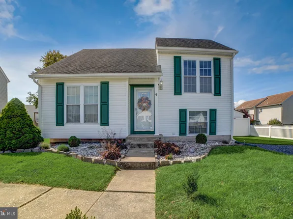 4 Bogby Ct, Baltimore, MD 21220