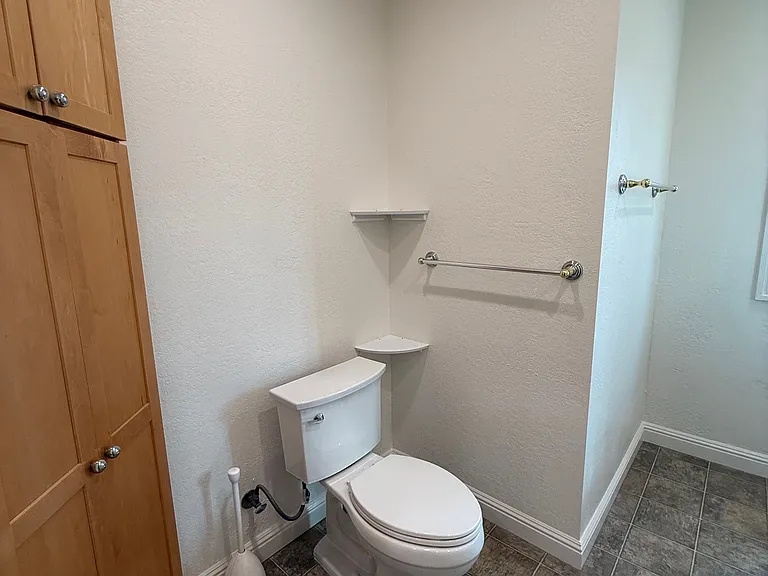 1120 Lincoln Ave #3 — Photo 9