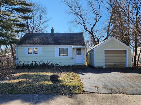 3 Franklin St, Porter, IN 46304