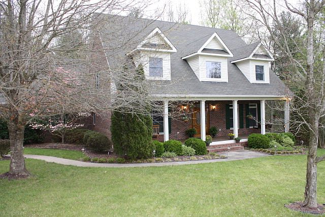 1st image of 159 Acorn Ave