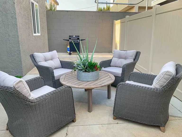2300 Delaware St #10 — Photo 3