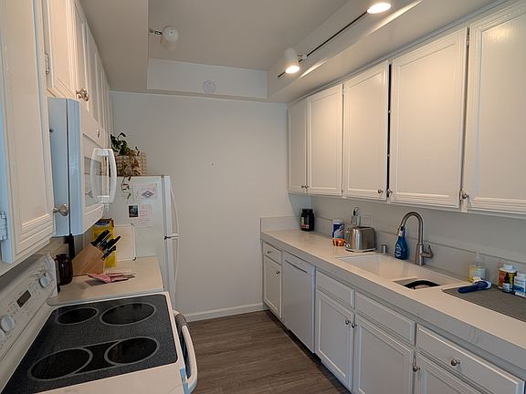 3rd image of 651 Verde Mar Dr #D
