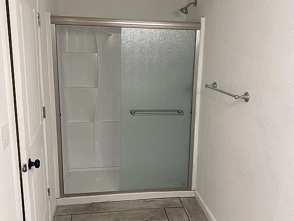 5th image of 4059 Pacific Ave