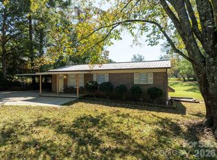 2359 Allendale Cir, Lenoir, NC 28645