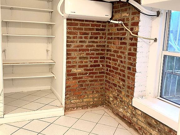 5th image of 717 E 5th St APT Bc