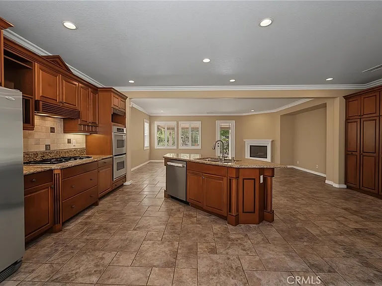 1254 Duxbury Cir — Photo 17