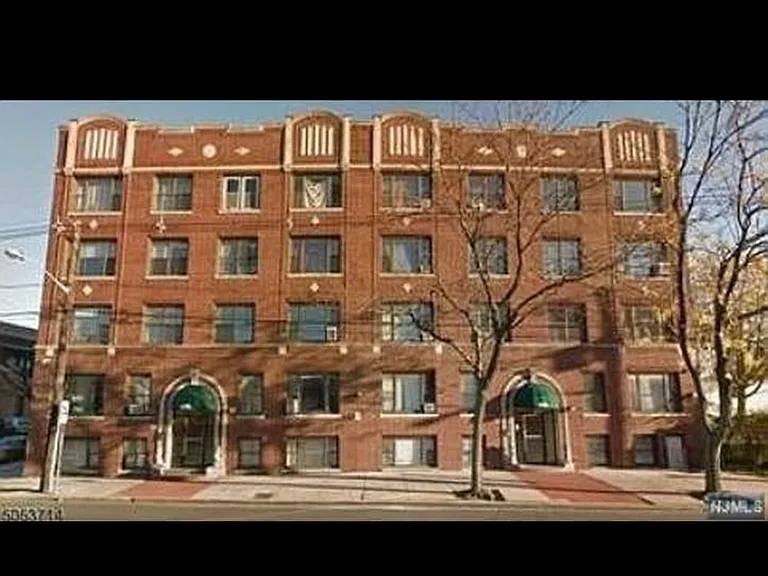 1870 Kennedy Blvd #4E — Photo 10
