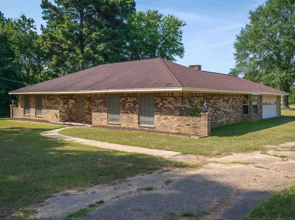 3565 Omie Dr, Longview, TX 75605