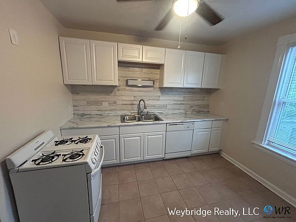 2nd image of 3732 Herbert Ave Unit 2