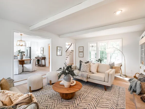 10734 North Magnolia DRIVE, Mequon, WI 53092