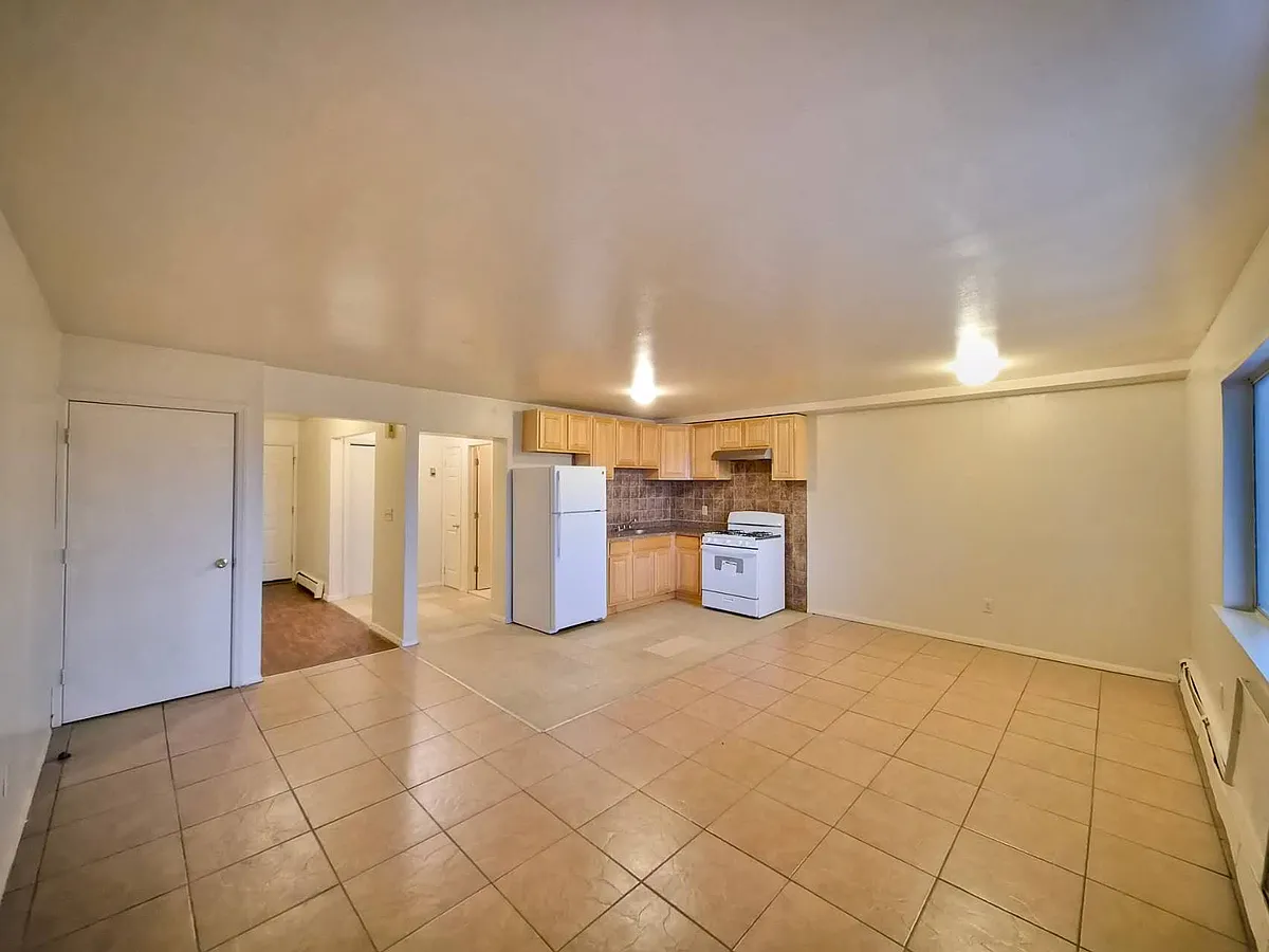 Building Photo - 45 Clark Ln #1