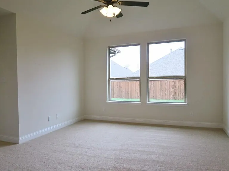15704 Governors Island Way — Photo 17