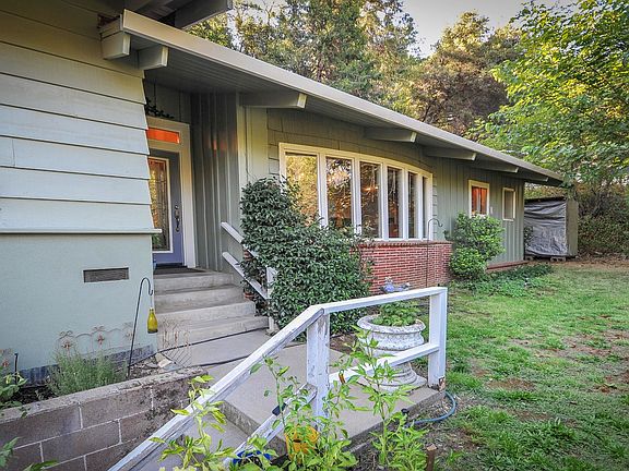 2nd image of 457 Southgate Dr
