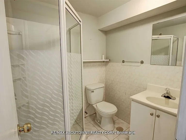 14 Angus Dr #LOWER — Photo 16