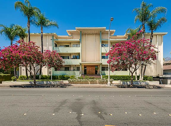 2nd image of 1299 Cordova St APT 301