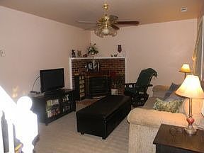 4th image of 3815 Elsie Dr