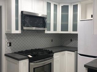 214 42nd St, Manhattan Beach, CA 90266