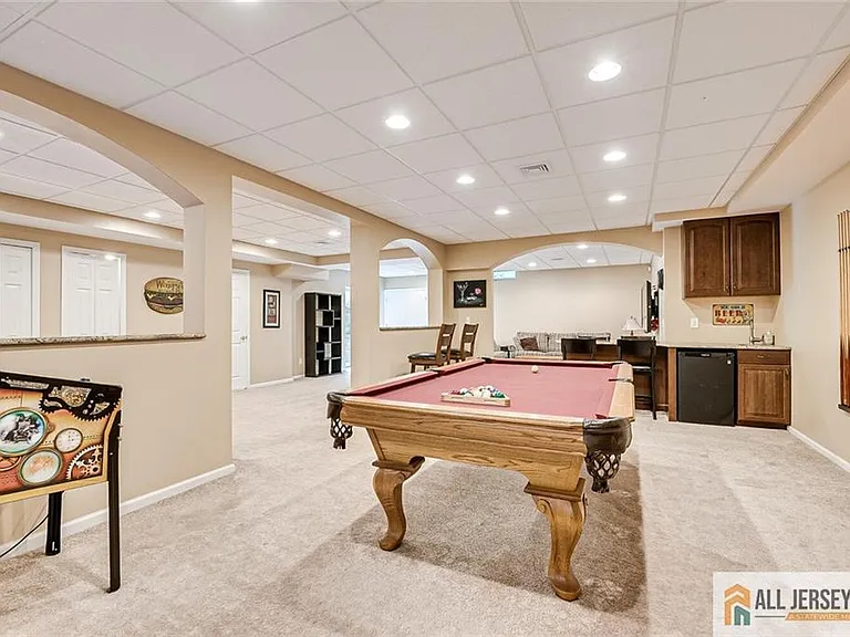 5 Erin Ct S — Photo 21