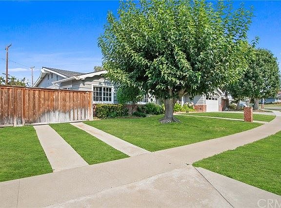 2nd image of 1352 Sierra Alta Dr
