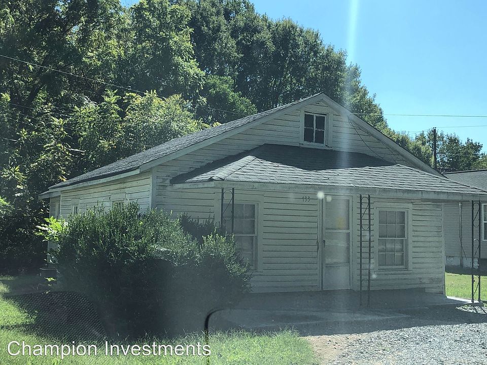 1st image of 133 McGinnis St