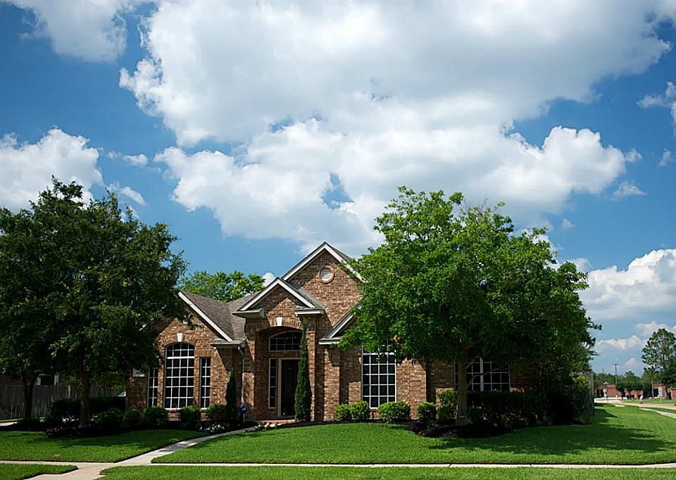 1st image of 14923 Vista Heights Dr