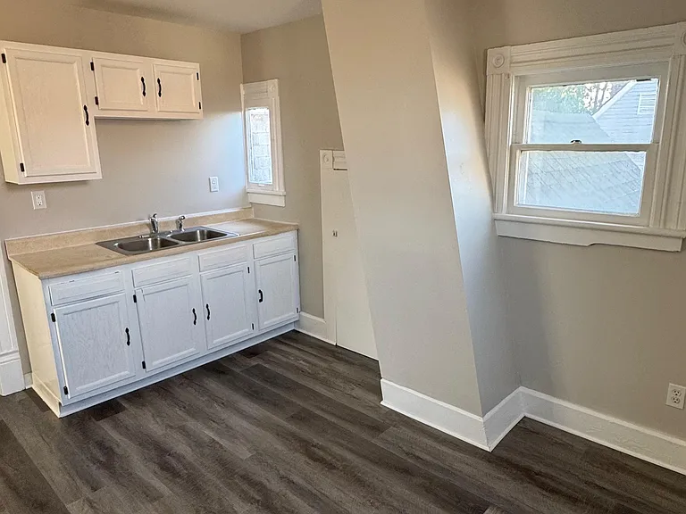 9300 Madison Ave #2 — Photo 5