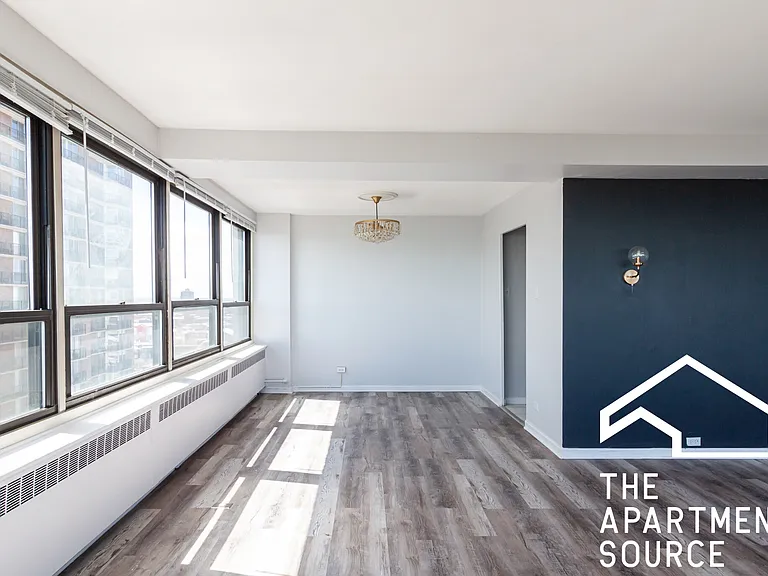 654 W Gordon Ter #1505 — Photo 7