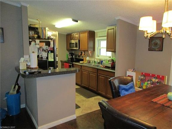 5th image of 2 Heath Ln
