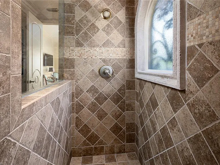 3280 Gordon Dr — Photo 33