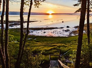 149 North Rd, Lamoine, ME 04605