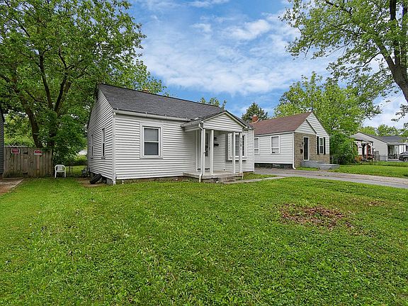 3rd image of 2581 Grasmere Ave