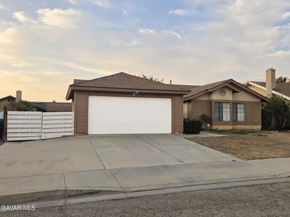 3851 Triton Dr, Palmdale, CA 93550