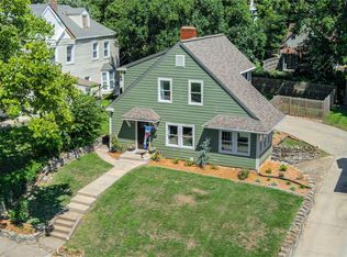 3729 State Line Rd, Kansas City, MO 64111