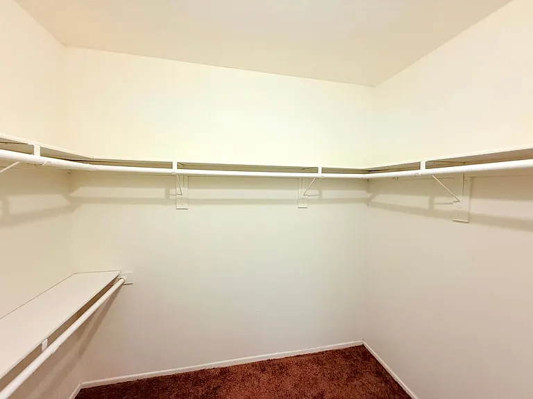 5233 Cartwright Avenue — Photo 19