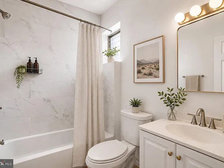 116 N Salford St — Photo 11