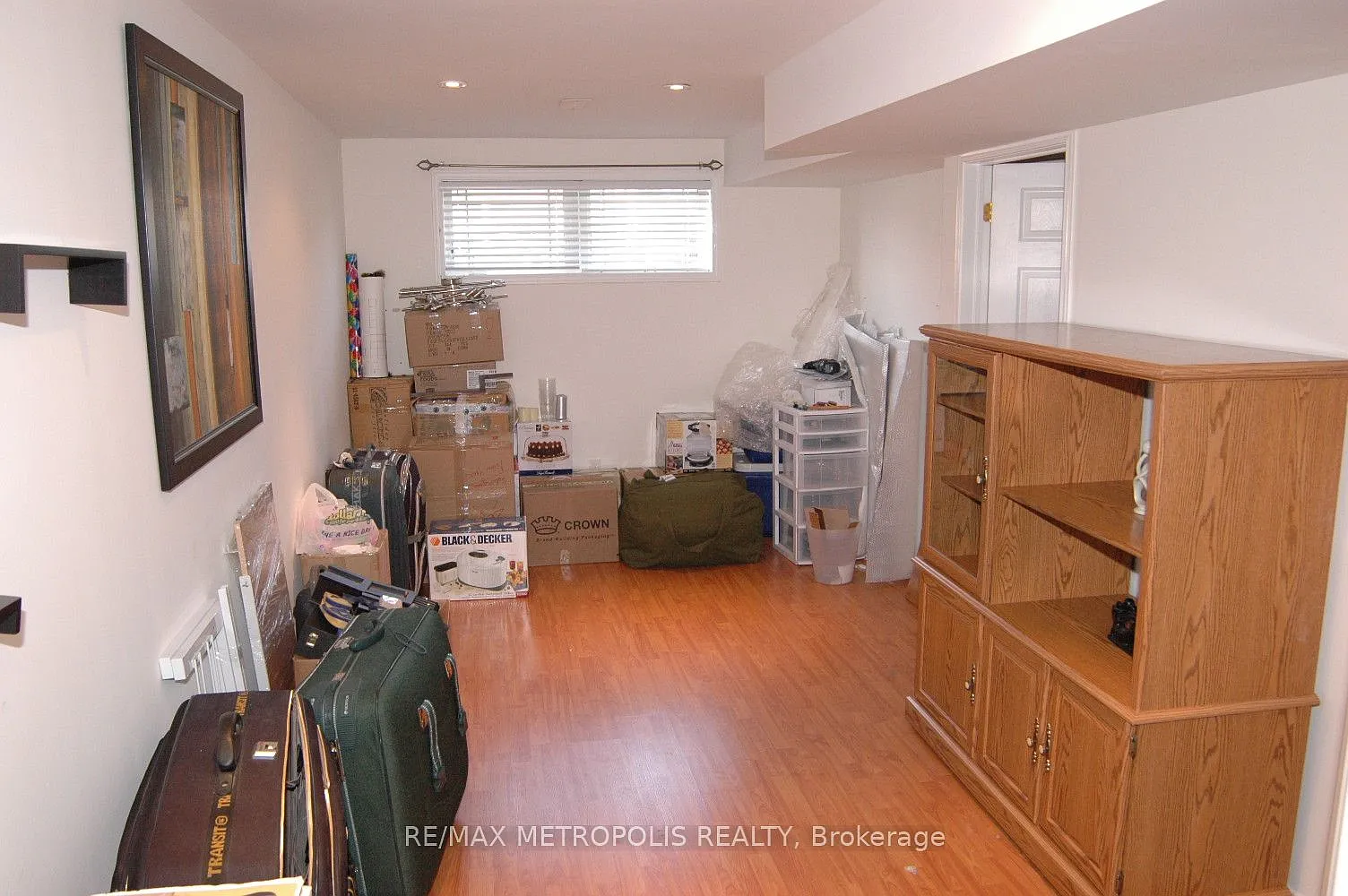 3 bed, $3,200 — Photo 2
