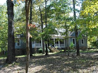 851 Woodland Hills Dr, Mountain View, AR 72560