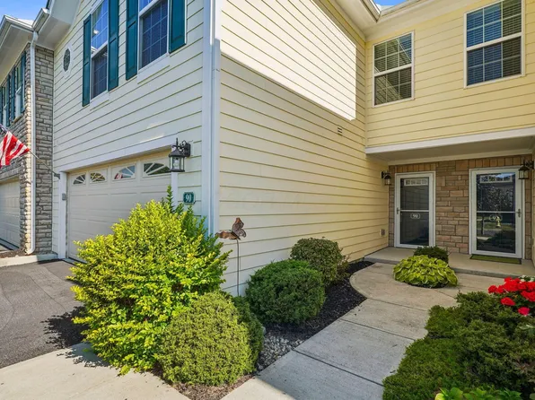 90 Lakes At Cheshire Dr, Delaware, OH 43015
