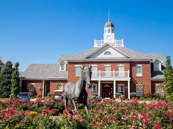Champion Farms Apartments in Louisville
