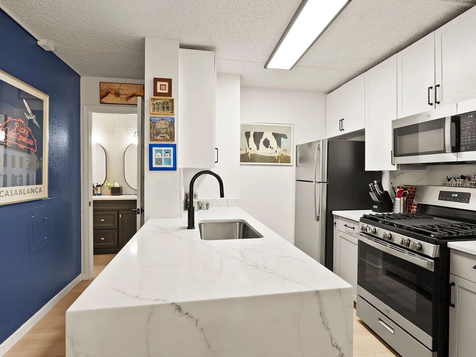 1 bed, 708 sqft, $2,100 — Photo 3