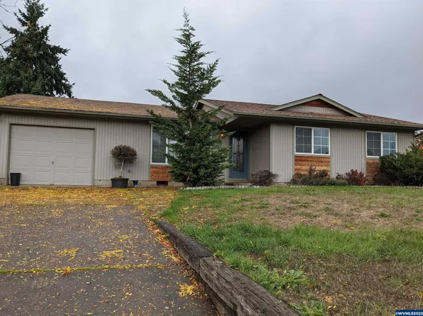 505 SW Sheila St, Dallas, OR 97338