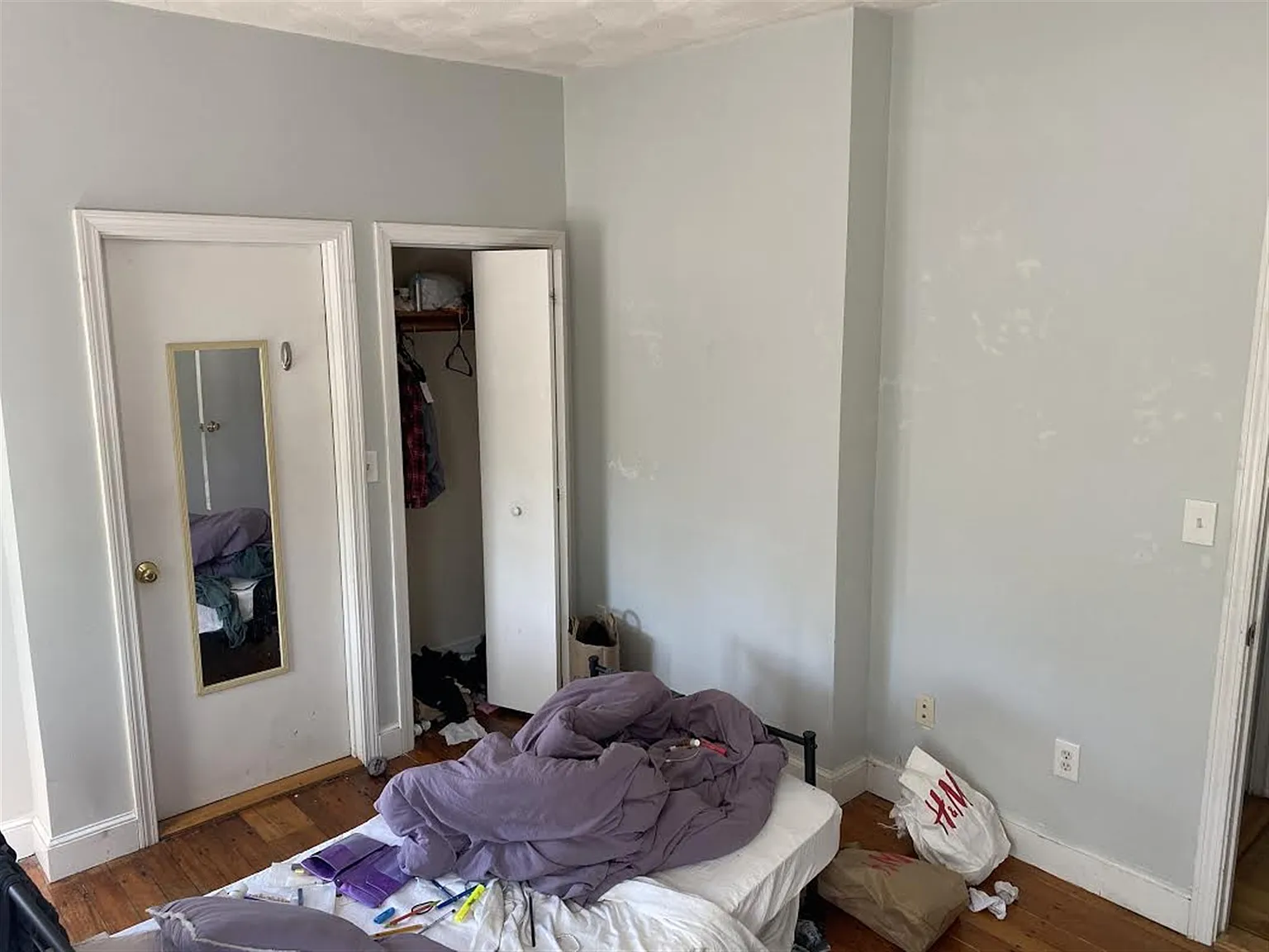 4 bed, $4,000 — Photo 4