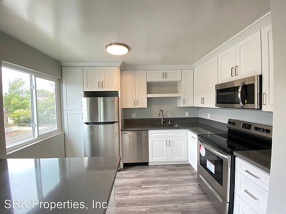 3rd image of 3486 Military Ave Unit 8