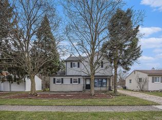47546 Roland St, Shelby Township, MI 48317