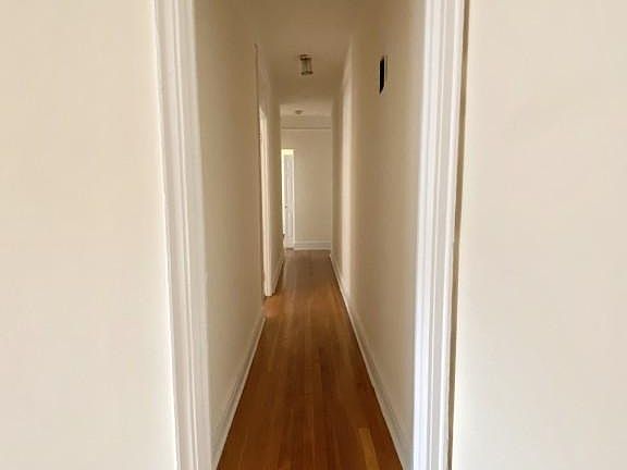 4th image of 19 Grace Ct APT 4A